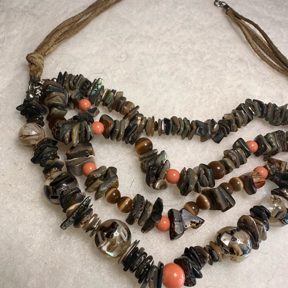 Boho Mineral Shell Tiered Necklace - Picture 6 of 8